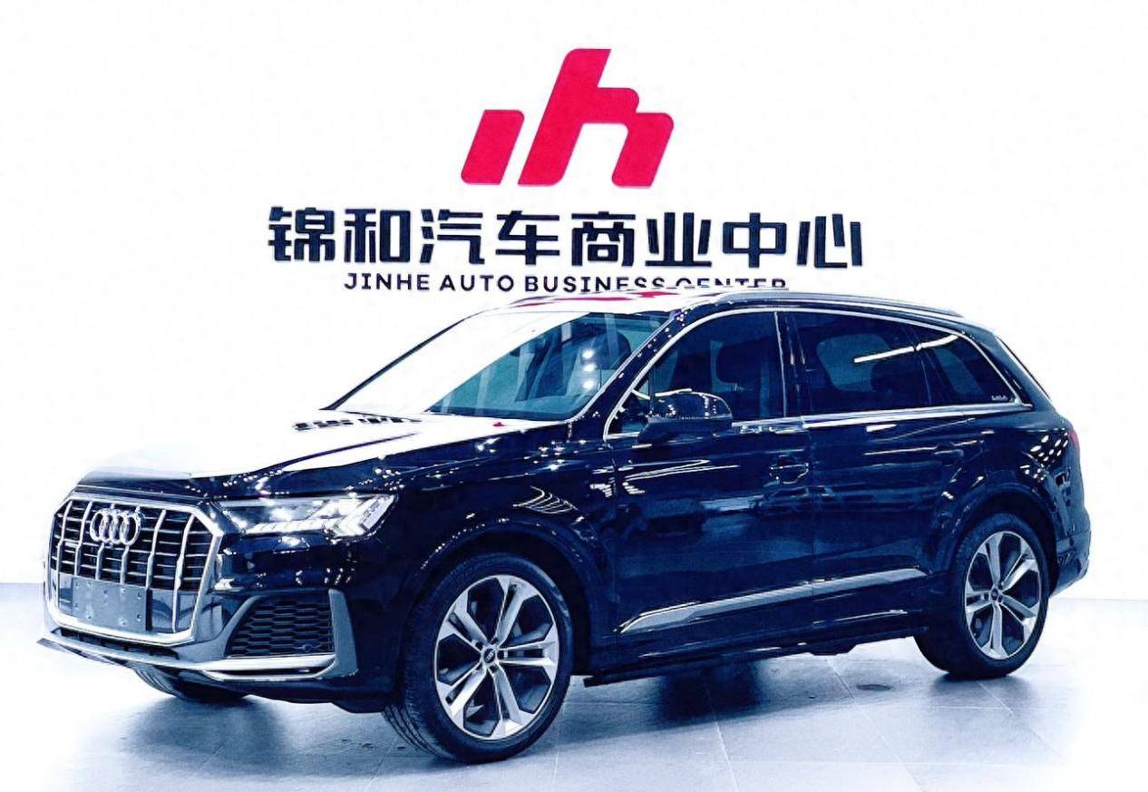 奥迪Q7一年仅6万公里40万不到体验百万级行政座驾？