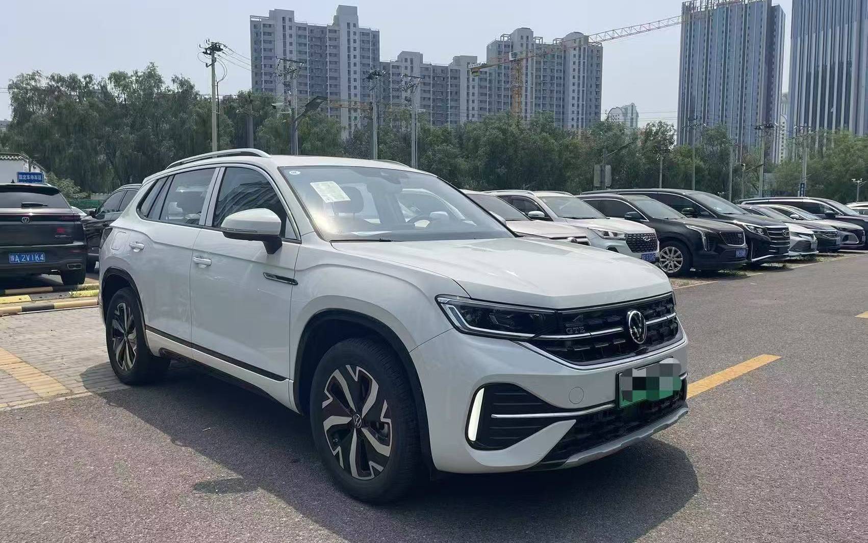 新车“变身术”：拼销量卷出“零公里二手车”(图1)