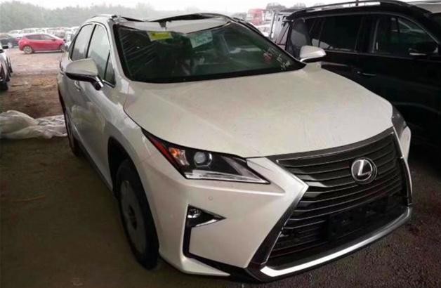 新车打折卖竟变二手车“零公里二手车”争议背后的隐秘链条(图1)