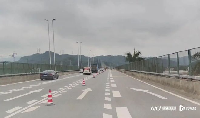东莞一车坠桥致5死！官方最新回应：正对道路设计等进行调查(图4)