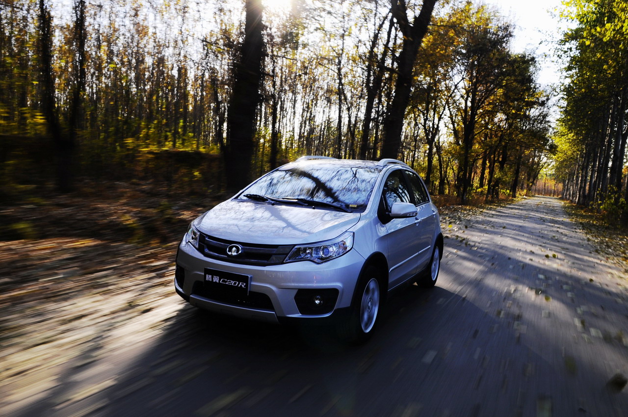 90万元起征、二手车全免！超豪华车消费税7月20日起调整(图1)