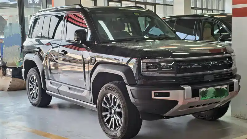 成都方程豹豹5二手车 2023款优惠特价18万(图1)